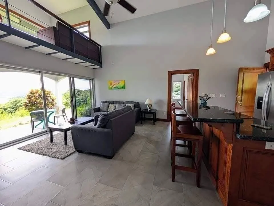 Hidden Palms Lake House 2BA 2.5BA With Lake View in Vistas del Lago, Tronadora photo 5