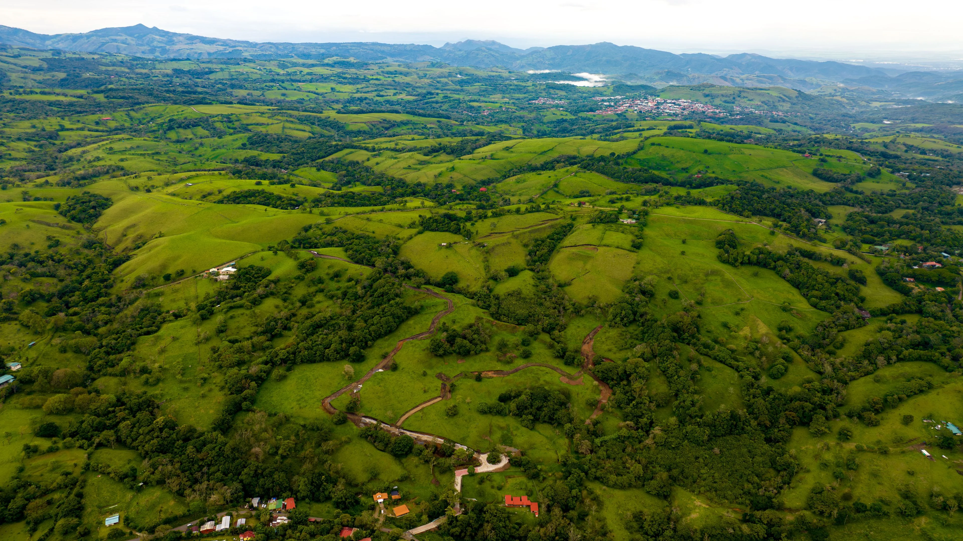 El Roble Lake View – Exclusive Residential Development photo 5