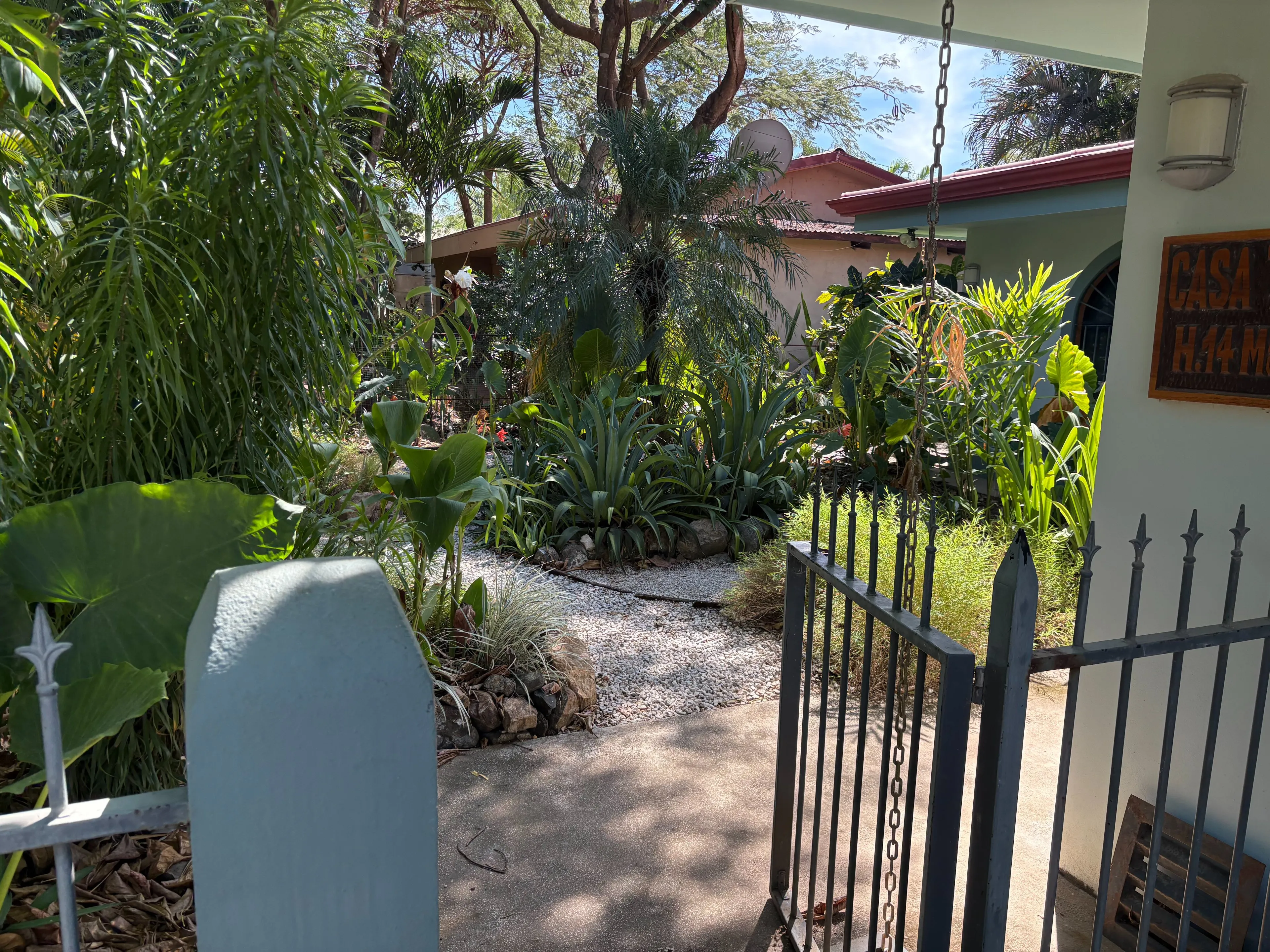 Casa Tomale Residence – Charming Garden Oasis in Surfside photo 3