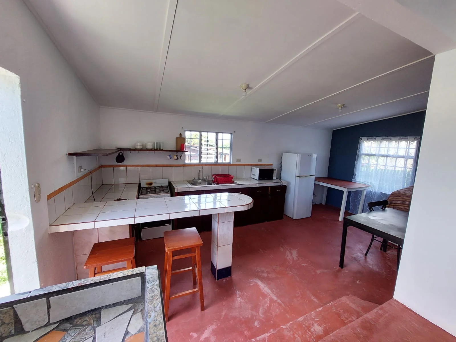 Furnished, 2 Bedroom,1 Bathroom House near Lake Arenal in San Luis photo 4