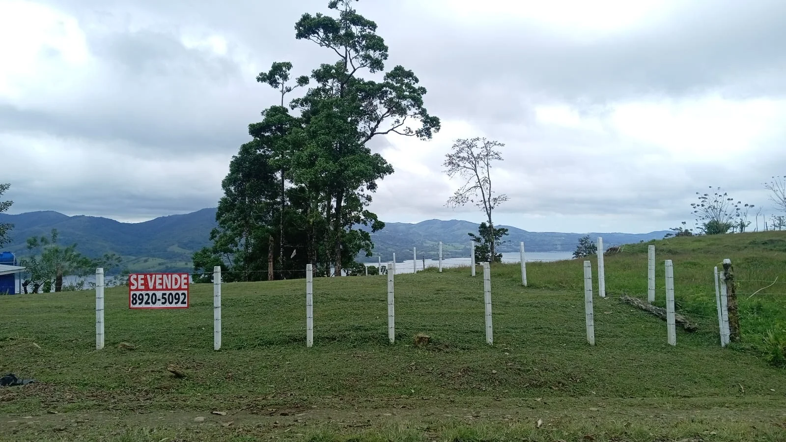 Scenic Lake View Lot 5,392 m² (1.33 acres) in Nuevo Arenal - 2