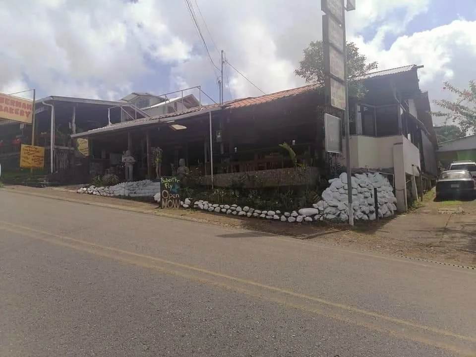 Commercial Building with Restaurant, Souvenir Shop & Apartments in Nuevo Arenal photo 1