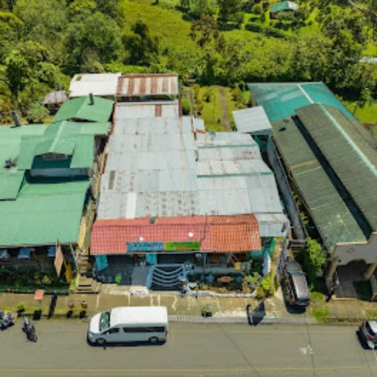 Commercial Building with Restaurant, Souvenir Shop & Apartments in Nuevo Arenal  photo 2