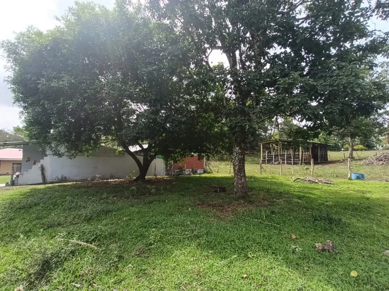 Prime Flat Lot in Barrio La Esperanza, Tronadora – 830 m² Ready to Build  photo 5