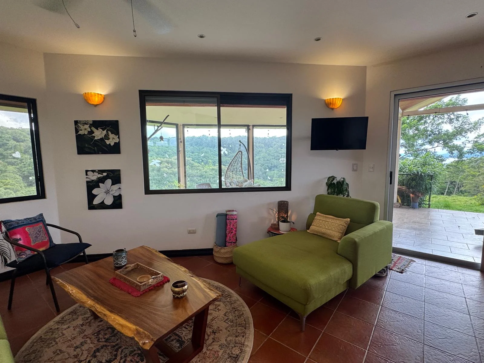 Private & Furnished 2BD/1BA Lake View Home on 1.27 Acres photo 6