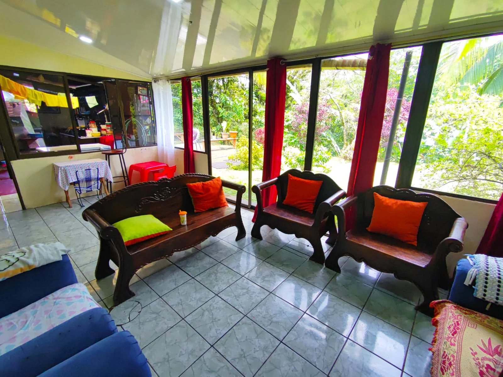 Comercial Space + 3BD 1 BA Home + 1BD 1BA Apartment in Nuevo Arenal photo 15