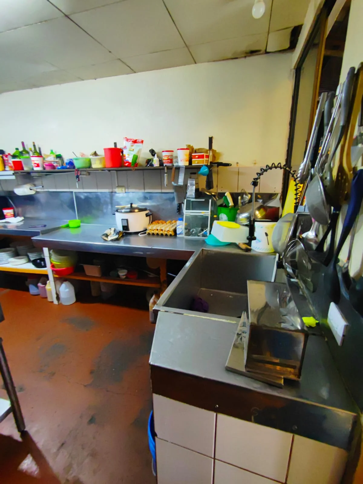 Comercial Space + 3BD 1 BA Home + 1BD 1BA Apartment in Nuevo Arenal photo 11