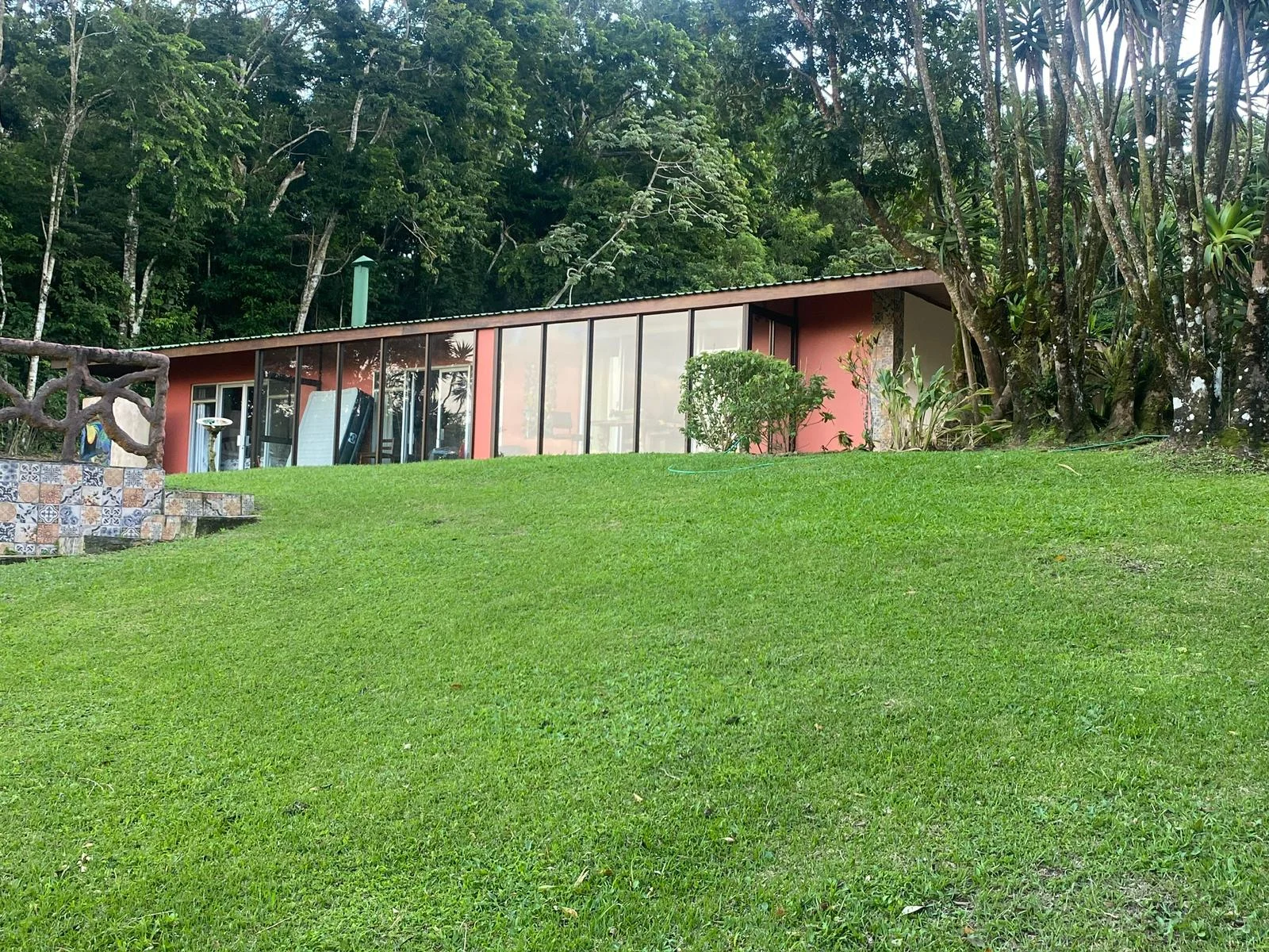 Peaceful 3BD / 2BA Home on 12164 m² (3.01 Acre) with Lake & Volcano Views  photo 2