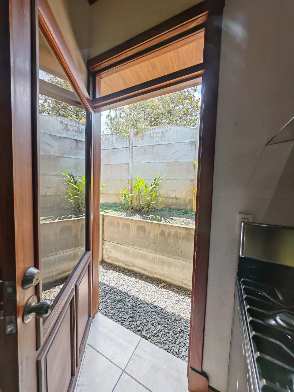 Lovely 3BD/2BA Home on 0.25 Acres with Security & Fruit Trees in Tronadora photo 29