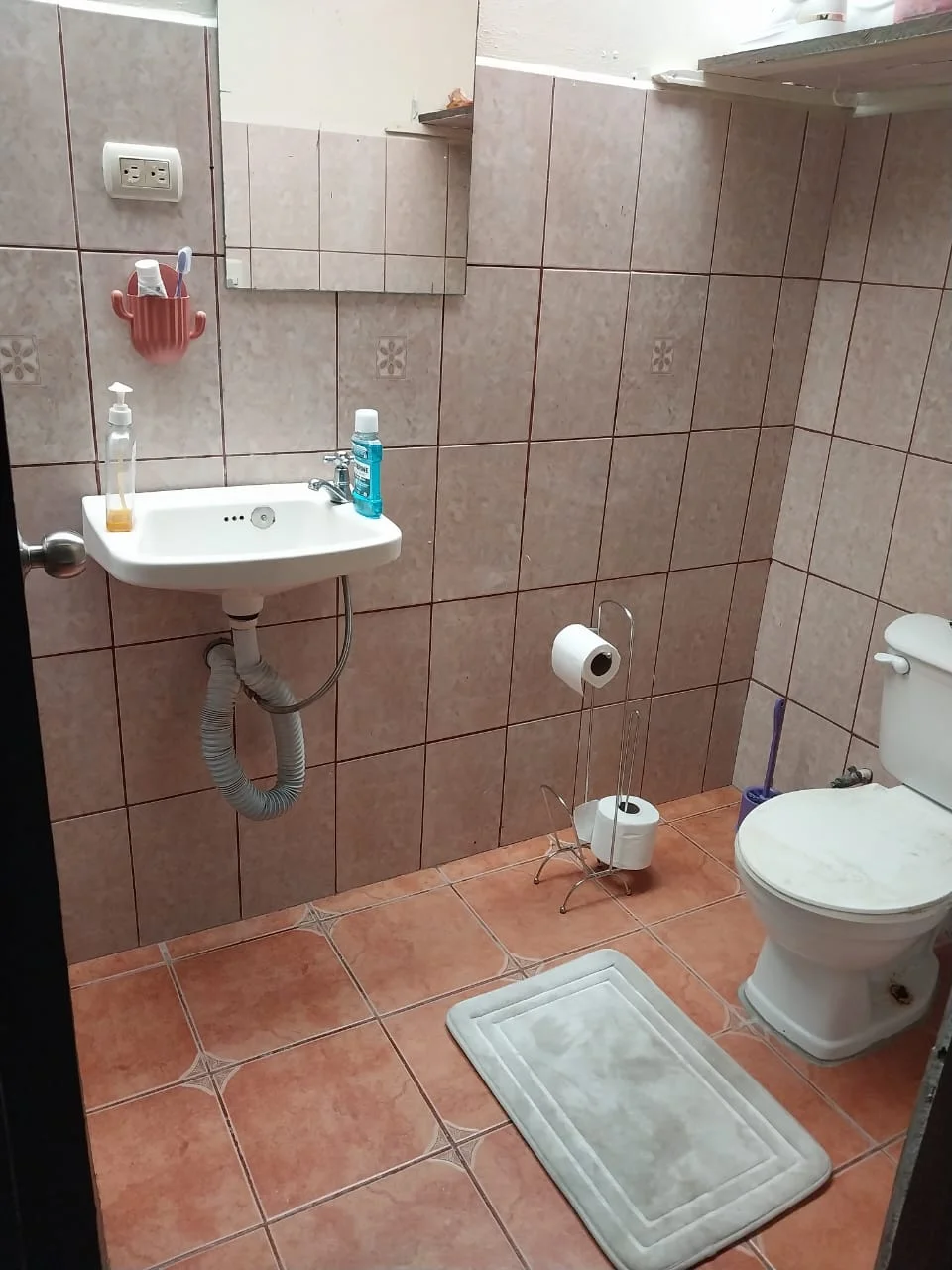 Comercial Space + 3BD 1 BA Home + 1BD 1BA Apartment in Nuevo Arenal photo 26